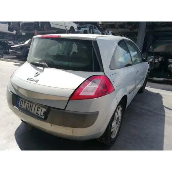 RENAULT MEGANE II BERLINA 3P '2003 1.9 DCI DIESEL GRIS