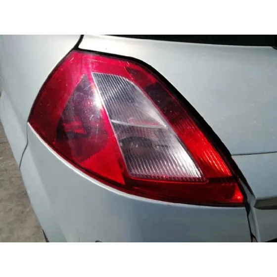 RENAULT MEGANE II BERLINA 3P '2003 1.9 DCI DIESEL GRIS