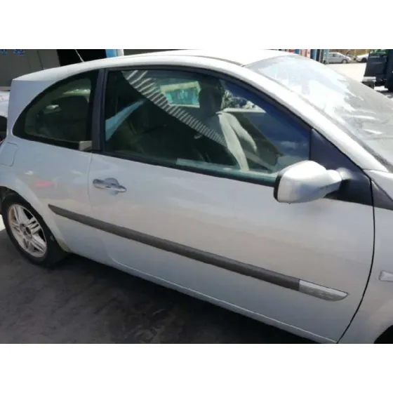RENAULT MEGANE II BERLINA 3P '2003 1.9 DCI DIESEL GRIS