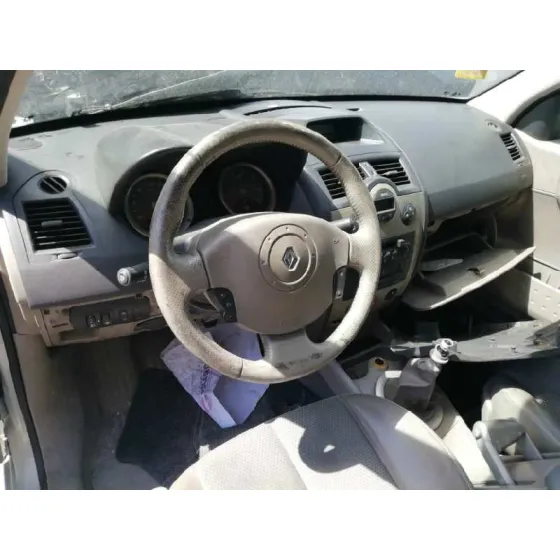 RENAULT MEGANE II BERLINA 3P '2003 1.9 DCI DIESEL GRIS