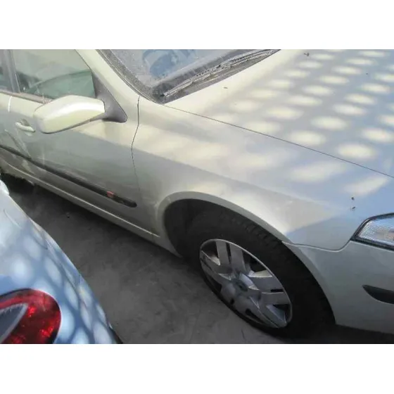 RENAULT LAGUNA II (BG0) '2002 AUTHENTIQUE VERDE