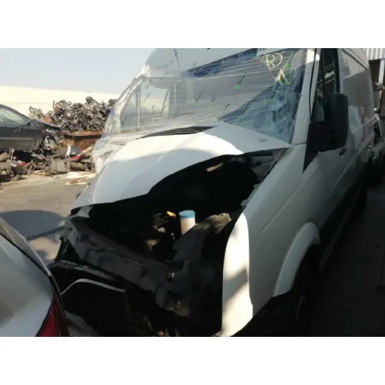 VOLKSWAGEN CRAFTER CAJA CERRADA '2014 KASTEN 35 LANGER RADSTAND M. SD. EXPRESSPROFI BLANCO