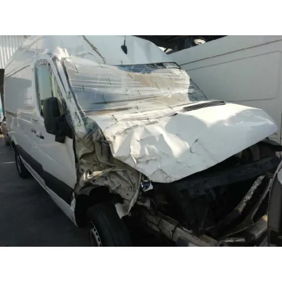 VOLKSWAGEN CRAFTER CAJA CERRADA '2014 KASTEN 35 LANGER RADSTAND M. SD. EXPRESSPROFI BLANCO