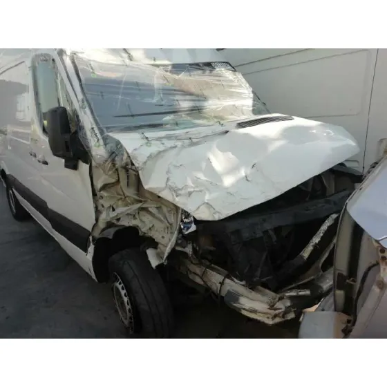 VOLKSWAGEN CRAFTER CAJA CERRADA '2014 KASTEN 35 LANGER RADSTAND M. SD. EXPRESSPROFI BLANCO