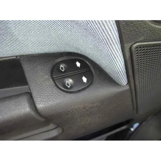FORD FUSION (CBK) '2006 URBAN 4 NEGRO