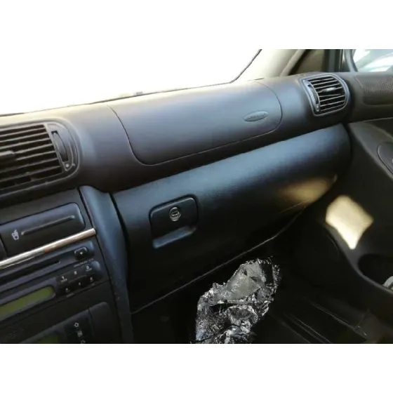 SEAT TOLEDO (1M2) '2003 STELLA NEGRO