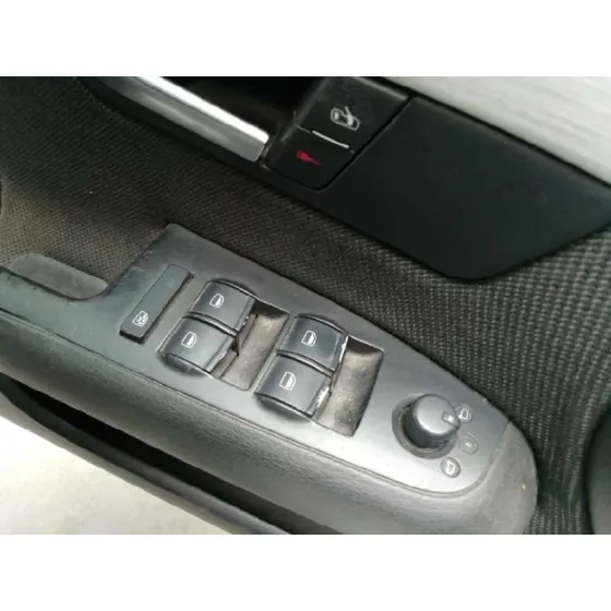 AUDI A4 BERLINA (8E) '2006 2.0 TDI 16V (103KW) AZUL