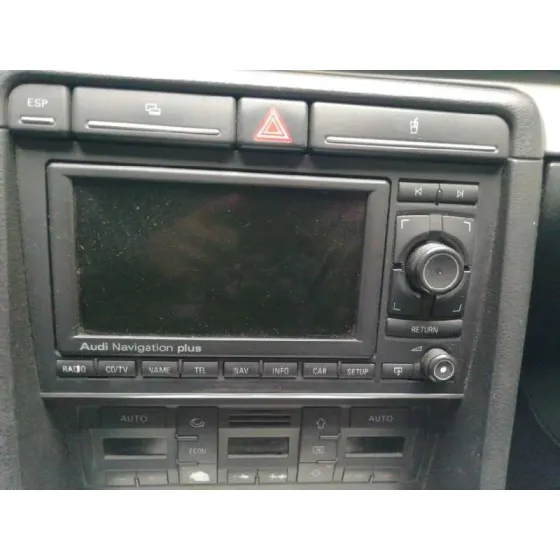 AUDI A4 BERLINA (8E) '2006 2.0 TDI 16V (103KW) AZUL