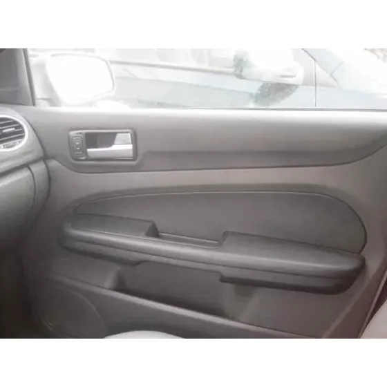 FORD FOCUS SPORTBREAK (CAP) '2005 TREND BLANCO