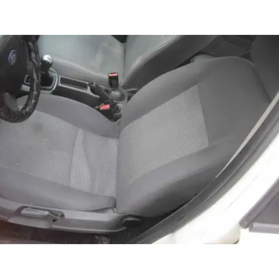 FORD FOCUS SPORTBREAK (CAP) '2005 TREND BLANCO
