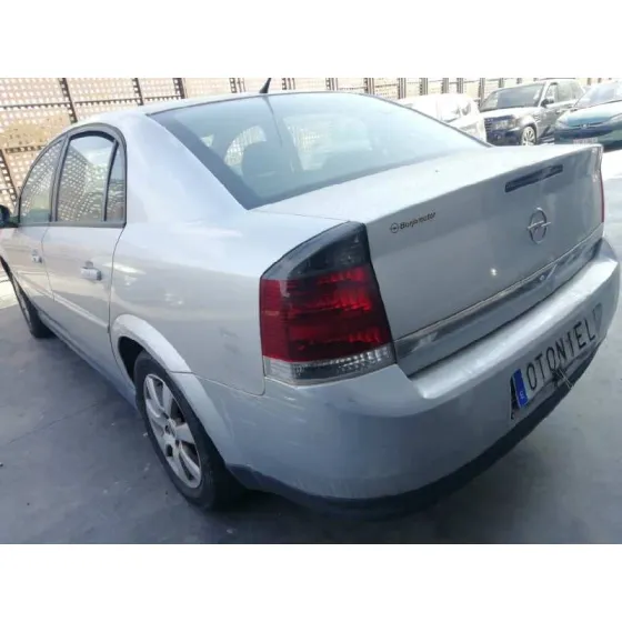 OPEL VECTRA C BERLINA '2005 DESIGN GRIS PLATA