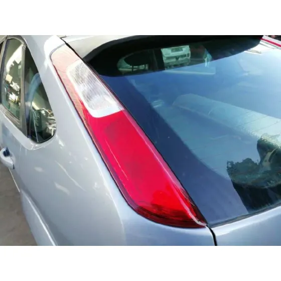FORD FOCUS BERLINA (CAP) '2006 1.8 TDCI TURBODIESEL CAT AZUL