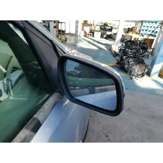 FORD FOCUS BERLINA (CAP) '2006 1.8 TDCI TURBODIESEL CAT AZUL