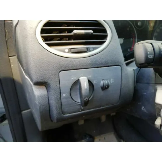 FORD FOCUS BERLINA (CAP) '2006 1.8 TDCI TURBODIESEL CAT AZUL