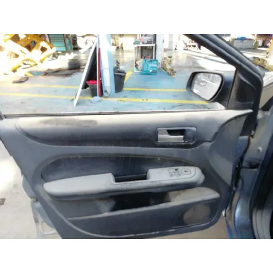 FORD FOCUS BERLINA (CAP) '2006 1.8 TDCI TURBODIESEL CAT AZUL