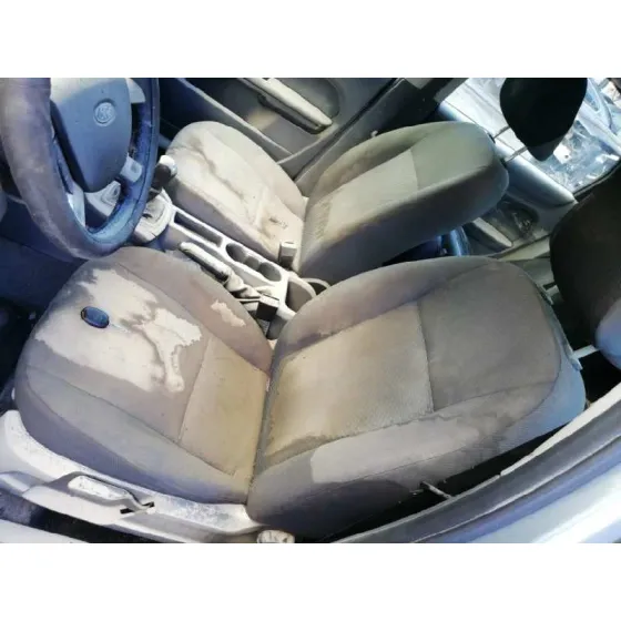 FORD FOCUS BERLINA (CAP) '2006 1.8 TDCI TURBODIESEL CAT AZUL