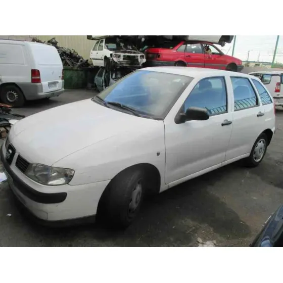 SEAT IBIZA (6K1) '2001 STELLA BLANCO