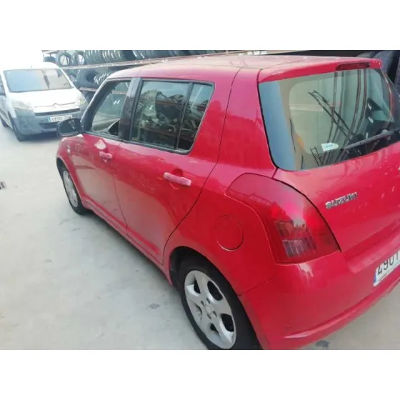 SUZUKI SWIFT BERLINA (MZ) '2006 GL (5-PTAS.) ROJO
