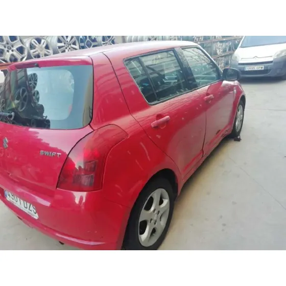 SUZUKI SWIFT BERLINA (MZ) '2006 GL (5-PTAS.) ROJO