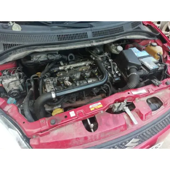 SUZUKI SWIFT BERLINA (MZ) '2006 GL (5-PTAS.) ROJO