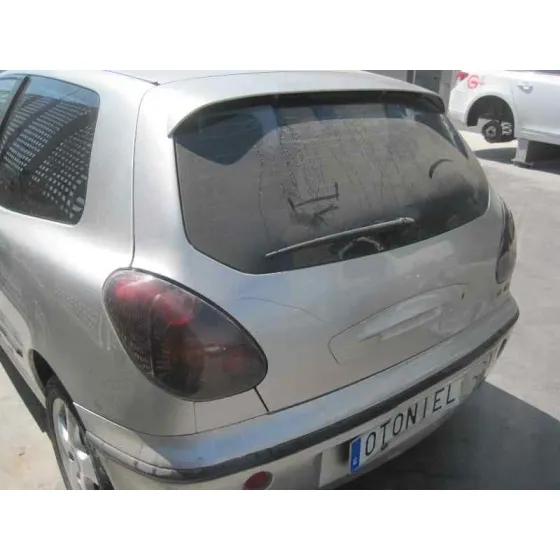 FIAT BRAVO (182) '2001 JTD 105 / 100 SX GRIS