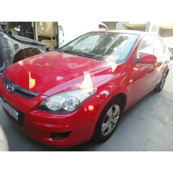 HYUNDAI I30 '2009 CLASSIC ROJO