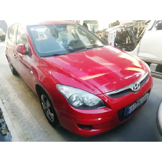 HYUNDAI I30 '2009 CLASSIC ROJO