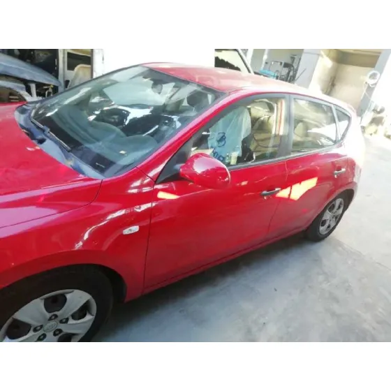 HYUNDAI I30 '2009 CLASSIC ROJO