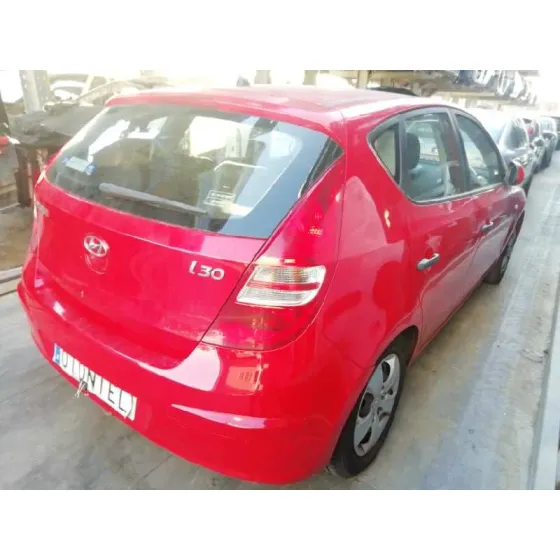 HYUNDAI I30 '2009 CLASSIC ROJO