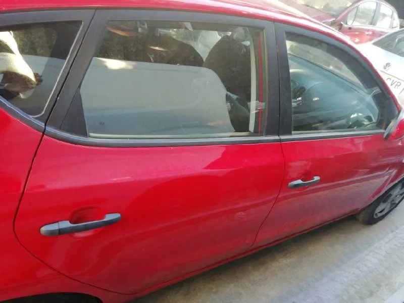 HYUNDAI I30 '2009 CLASSIC ROJO