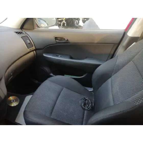 HYUNDAI I30 '2009 CLASSIC ROJO