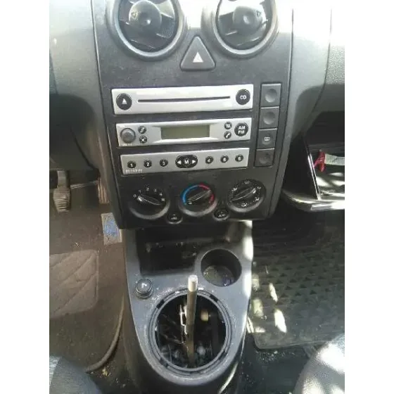 FORD FUSION (CBK) '2004 AMBIENTE AZUL