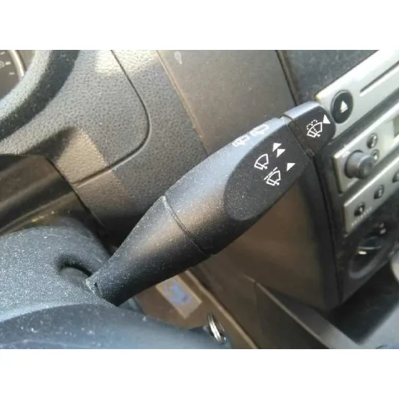 FORD FUSION (CBK) '2004 AMBIENTE AZUL