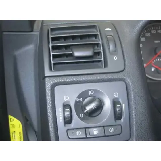 VOLVO S40 BERLINA '2005 2.0 D MOMENTUM GRIS