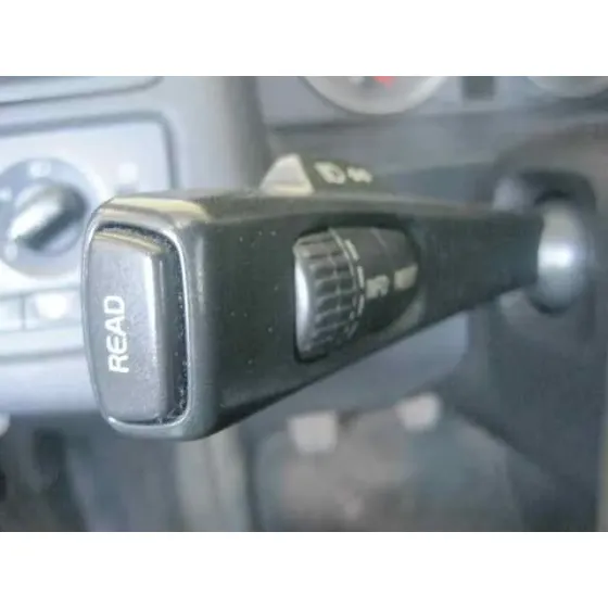 VOLVO S40 BERLINA '2005 2.0 D MOMENTUM GRIS