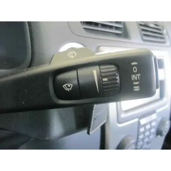 VOLVO S40 BERLINA '2005 2.0 D MOMENTUM GRIS