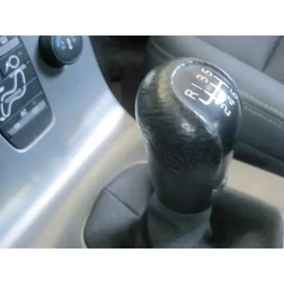 VOLVO S40 BERLINA '2005 2.0 D MOMENTUM GRIS