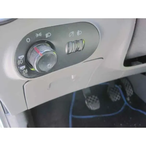 SEAT IBIZA (6L1) '2006 REFERENCE PLATA