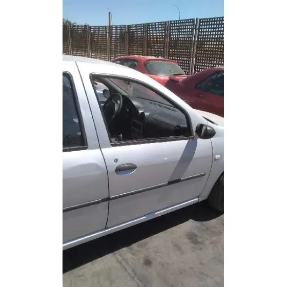 DACIA LOGAN '2007 AMBIANCE PLATA