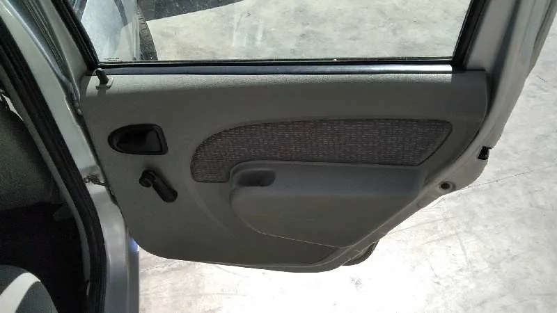 DACIA LOGAN '2007 AMBIANCE PLATA