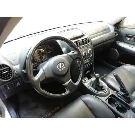 LEXUS IS200 (GXE10) '2005 2.0 CAT GRIS