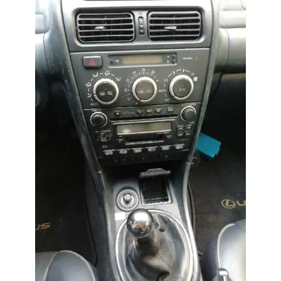 LEXUS IS200 (GXE10) '2005 2.0 CAT GRIS