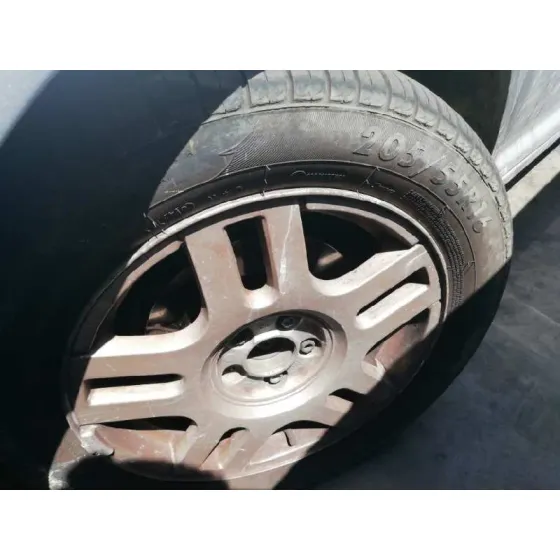 VOLKSWAGEN GOLF IV BERLINA (1J1) '2002 ADVANCE PLATA