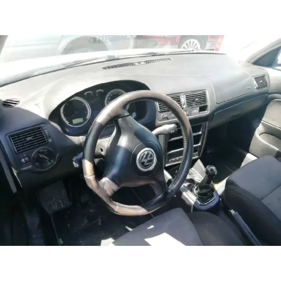 VOLKSWAGEN GOLF IV BERLINA (1J1) '2002 ADVANCE PLATA