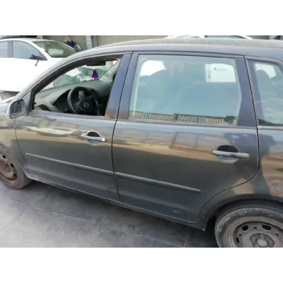 VOLKSWAGEN POLO (9N3) '2005 1.4 TDI GRIS