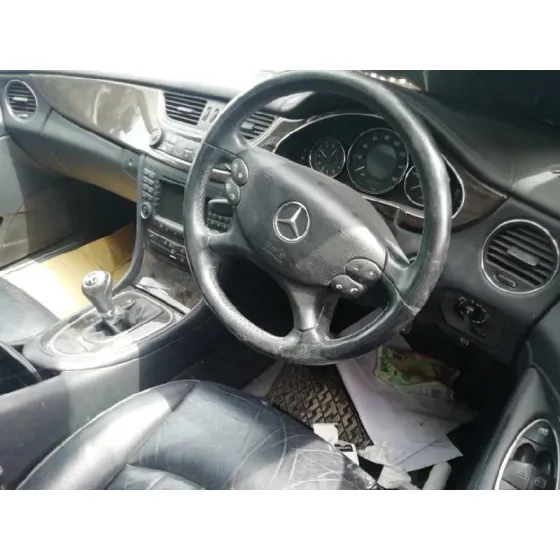 MERCEDES CLASE CLS (W219) '2006 320 / 350 CDI GRAND EDITION (219.322) GRIS