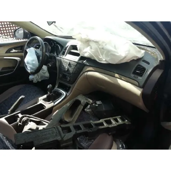 OPEL INSIGNIA BERLINA '2009 COSMO GRIS