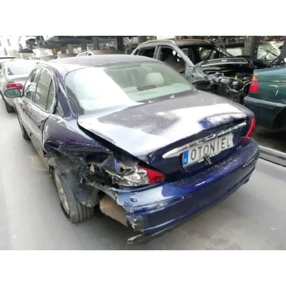 JAGUAR X-TYPE '2002 2.5 V6 24V CAT AZUL