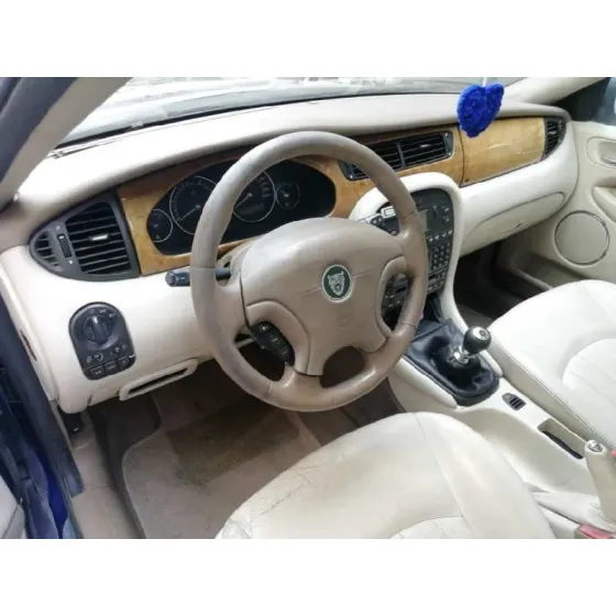 JAGUAR X-TYPE '2002 2.5 V6 24V CAT AZUL