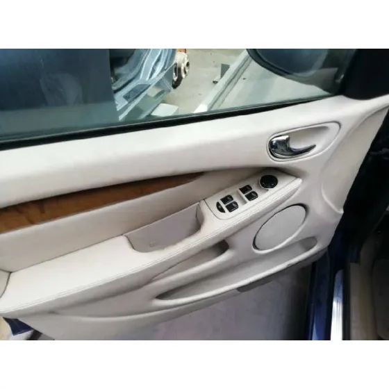 JAGUAR X-TYPE '2002 2.5 V6 24V CAT AZUL